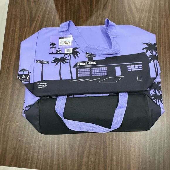 💜Trader Joe’s Lavender Insulated Cooler Bag💜 - Picture 2 of 4